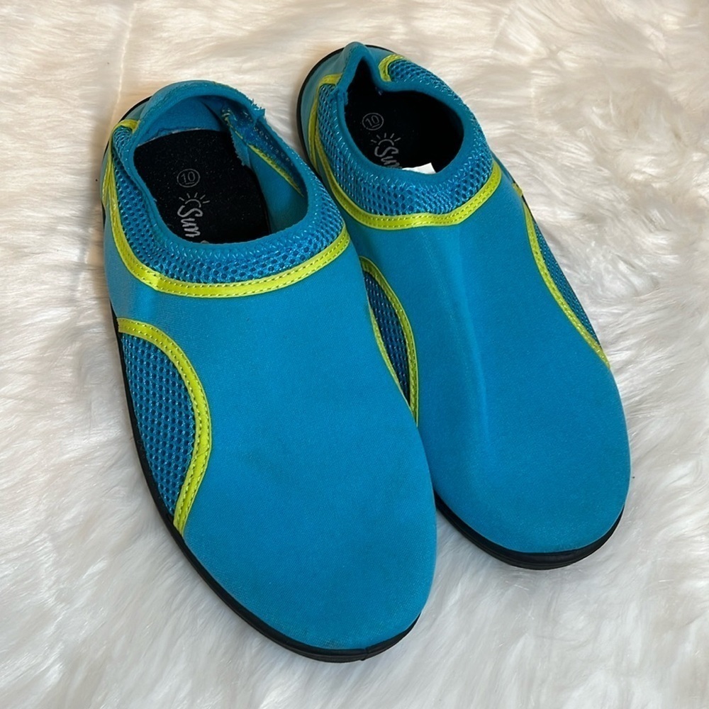 Sun Ray Water Shoes